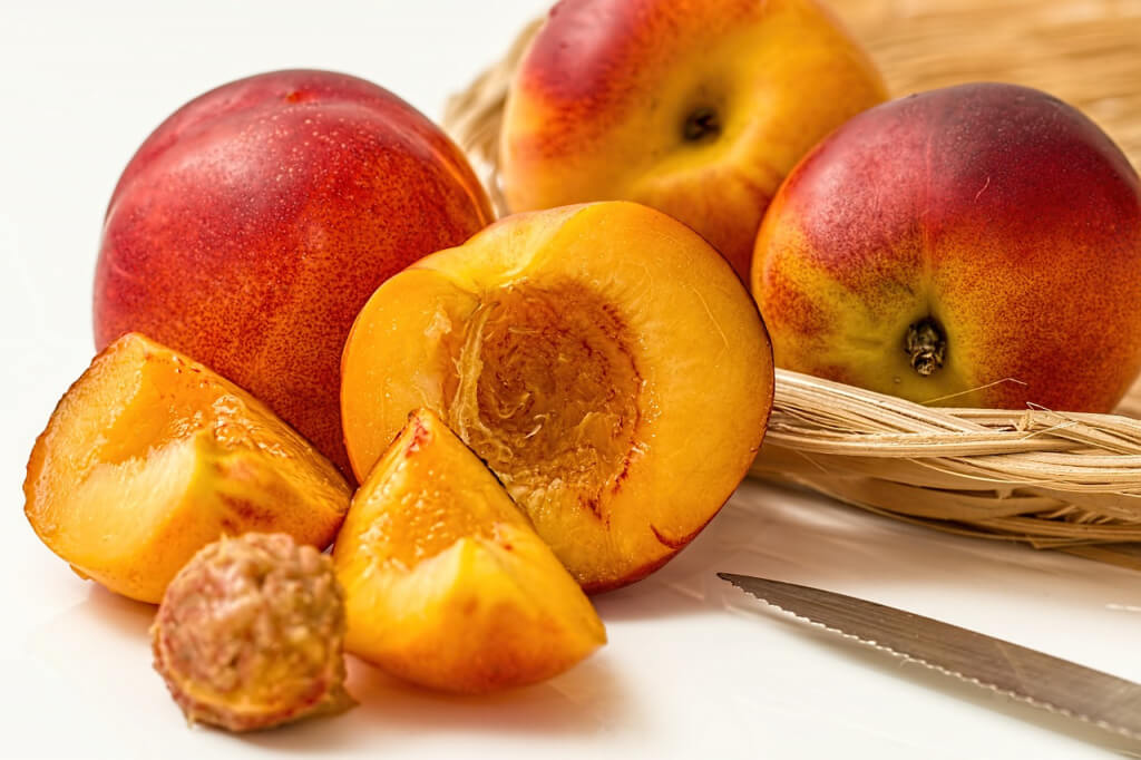 Можна також влаштовувати фруктові розвантажувальні дні, вживаючи будь-які види плодів, крім найбільш калорійних.