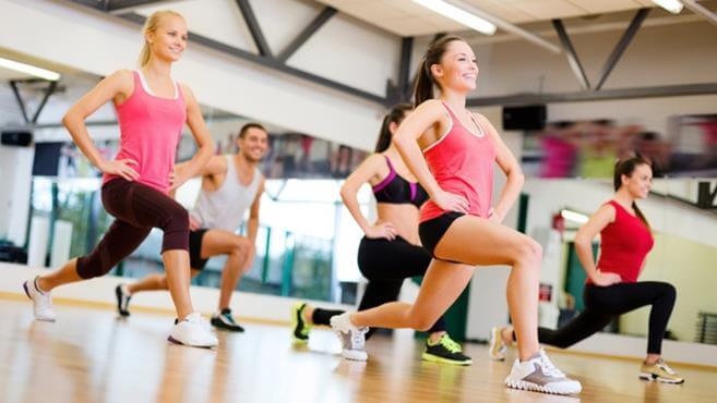 Функціональний тренінг — що це таке у фітнесі, програма тренувань для  чоловіків і дівчат